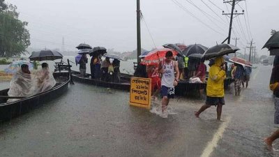 হঠাৎ বন্যায় আবারও পানিবন্দি সুনামগঞ্জের হাজার হাজার মানুষ