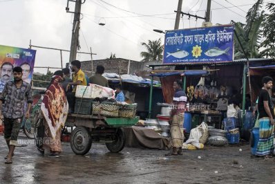 সোয়ারি ঘাটের সকাল (ফটো স্টোরি)