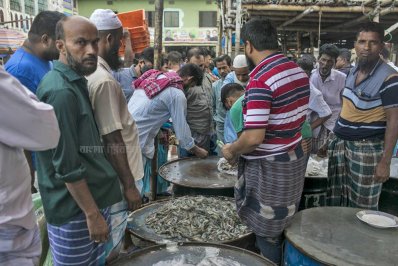 সোয়ারি ঘাটের সকাল (ফটো স্টোরি)