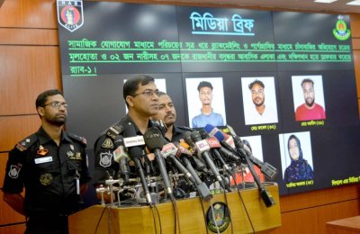 ফেসবুকে বন্ধুত্ব, হোটেলে ডেকে আপত্তিকর ভিডিও ধারণ