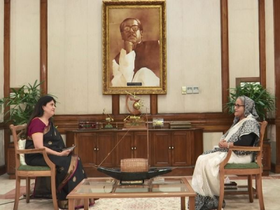 এএনআই-কে সাক্ষাৎকার দিচ্ছেন শেখ হাসিনা&nbsp;