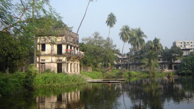 সৌন্দর্য হারাচ্ছে প্রত্নতাত্ত্বিক নিদর্শন শশীলজ