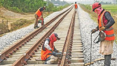 খুলনা-মোংলা রেললাইনের কাজ ৯৫ শতাংশ শেষ, ডিসেম্বরে চালু
