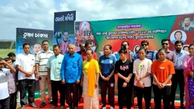 নিজ জেলায় ভালোবাসায় সিক্ত আনাই আনুচিং ও মণিকা