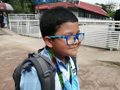 শিশুদের চশমা ব্যবহারের হার বাড়ছে