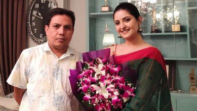 নির্মাতা অরণ্য আনোয়ারের সঙ্গে পরীমণি