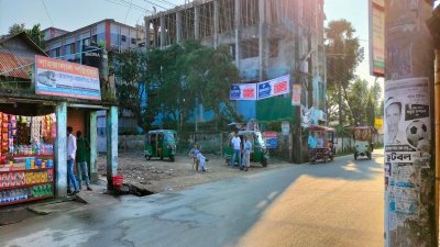 জামালপুর বাসস্ট্যান্ড এলাকায় ও ভোকেশনাল মোড়ে কোনও বাস নেই