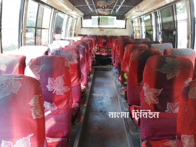 রাজধানীতে চলাচলকারী প্রায় প্রতিটি বাসেই ফাঁকা জায়গা কমিয়ে আসন বাড়ানো হয়েছে