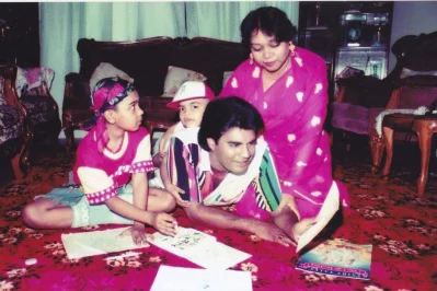 সন্তানদের সঙ্গে ইলিয়াস দম্পতি, ছবি: সংগৃহীত