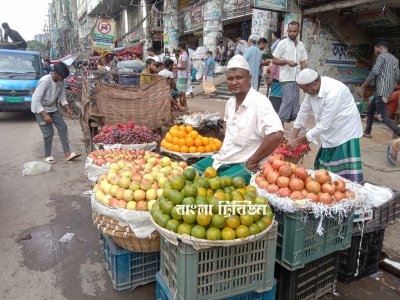 ঝড়ের ঝক্কি কাটিয়ে কাজে ফিরেছেন স্বল্প আয়ের মানুষ