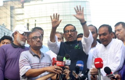 বাড্ডা ইউলুপে ঢাকা মহানগর উত্তর আওয়ামী লীগের কর্মসূচিতে ওবায়দুল কাদের
