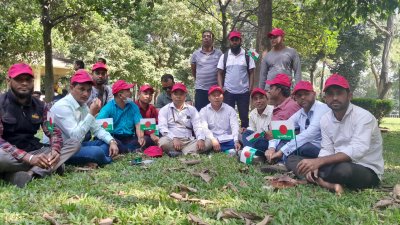 প্রথমবার ঢাকায় যুবলীগের সমাবেশে এসে আবেগাপ্লুত রাঙামাটির কর্মীরা