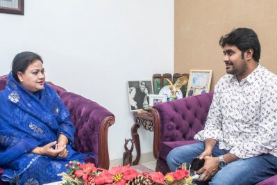 সৈয়দা জাকিয়া নূরের সাক্ষাৎকার নিচ্ছেন বাংলা ট্রিবিউনের রিপোর্টার রিয়াদ তালুকদার