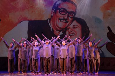 শিল্পকলা একাডেমির পরিবেশনা