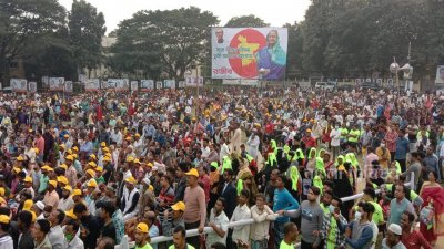 সাভারের রেডিও কলোনি জনসভায় নেতাকর্মীরা