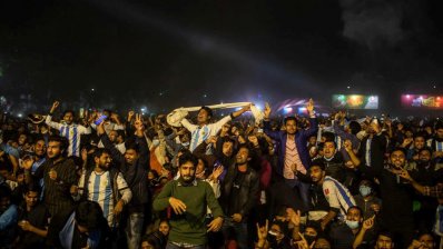 ছবিতে রাজধানী ঢাকায় মেসির বিশ্বজয়ে ভক্তকুলের উচ্ছ্বাস