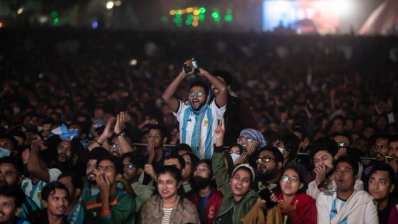 ছবিতে রাজধানী ঢাকায় মেসির বিশ্বজয়ে ভক্তকুলের উচ্ছ্বাস