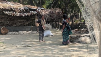 &lsquo;মৎস্য কন্যা&rsquo; নাটকের শুটিংয়ের স্থিরচিত্র