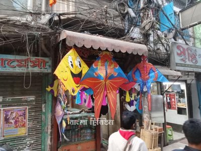 বিদেশ থেকেও আমদানি করা হয়েছে নানা রকম ঘুড়ি