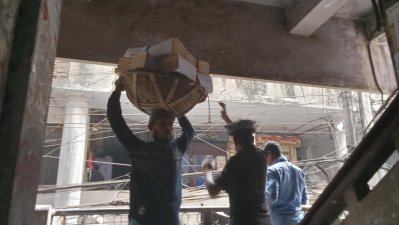 বইমেলার কোনও প্রভাব পড়েনি বাংলাবাজারের ছাপাখানাগুলোয় 