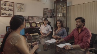 ইংরেজি মাধ্যমে পড়তে গিয়ে যা হলো ছোট্ট প্রীতির