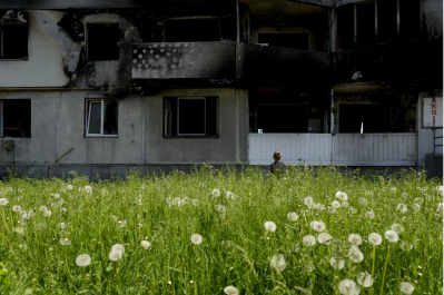 রুশ আগ্রাসনে ইউক্রেনীয়দের দুর্ভোগ (ফটো স্টোরি)