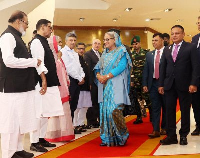 দোহার পথে প্রধানমন্ত্রী