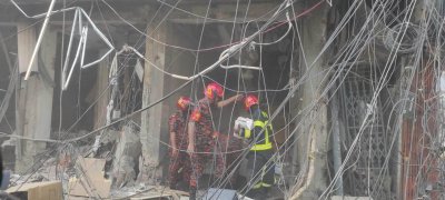 সিদ্দিকবাজারে ভবনে বিস্ফোরণ, বেড়েই চলেছে লাশের সংখ্যা