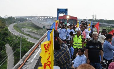 ১৫ মিনিটে পদ্মা সেতু পার হলে ট্রেন