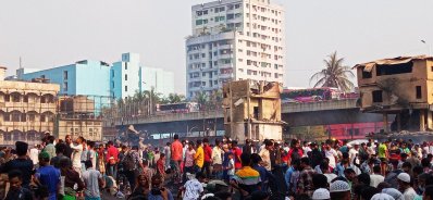 বঙ্গবাজারে অগ্নিকাণ্ডের ধ্বংসস্তূপ 