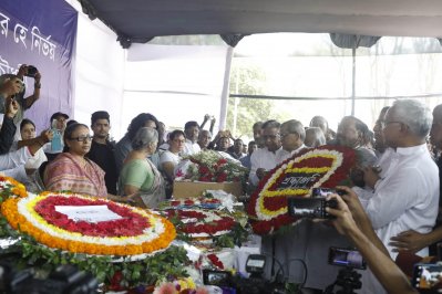 ডা. জাফরুল্লাহ চৌধুরীর প্রতি শ্রদ্ধা জানাতে আসেন বিএনপি মহাসচিব মির্জা ফখরুল ইসলাম আলমগীর