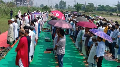 বৃষ্টির জন্য রাজধানীতে ইসতিসকার নামাজ আদায়