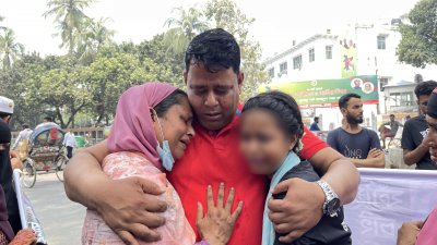 তুহিন হত্যার বিচার ও শাস্তির দাবিতে মানববন্ধন