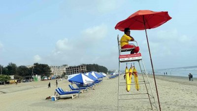 রমজান মাসে ফাঁকা কক্সবাজার সমুদ্র সৈকত