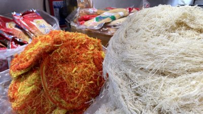 সেমাই-দুধের দাম আগের মতোই, বেড়েছে চিনির