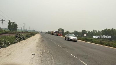 বেলা ১১টার পর থকে মহাসড়ক ফাঁকা হয়ে যায়