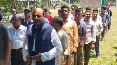 চট্টগ্রাম-৮ আসনের উপনির্বাচনে ভোটগ্রহণ শেষ, চলছে গণনা