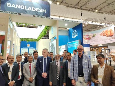 গ্লোবাল সিফুড এক্সপো-২০২৩ এ বাংলাদেশের প্যাভিলিয়নে মৎস্য ও প্রাণিসম্পদ মন্ত্রী শ ম রেজাউল করিম