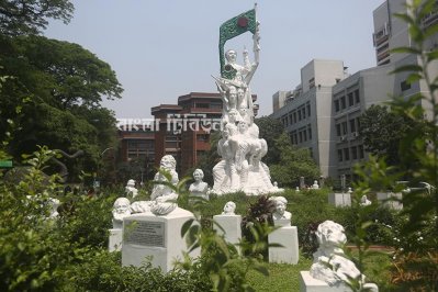 স্বাধীনতা সংগ্রাম ভাস্কর্য। ছবি: নাসিরুল ইসলাম