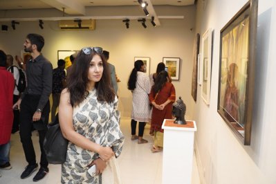 আলিয়ঁস ফ্রঁসেজে ‘দুঃখ থেকে মুক্ত: বাংলার বুদ্ধ’ প্রদর্শনী