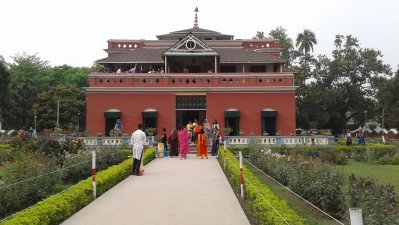 কবিগুরুর জন্মবার্ষিকী, কুঠিবাড়িতে নানা আয়োজন
