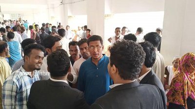 জেলা ছাত্রলীগের সাবেক উপ-কৃষি বিষয়ক সম্পাদক ফজলে রাব্বি বাদী হয়ে মামলাটি করেছেন