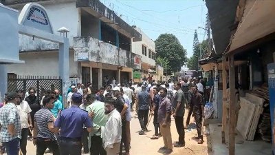 বিএনপি নেতা নোমানের গাড়িবহরে হামলার অভিযোগ, আহত ৫