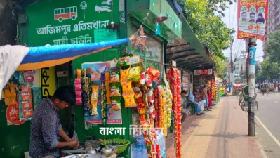 বেশির ভাগ যাত্রীছাউনি ‘বেদখল’