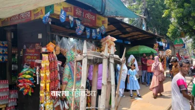 বেশির ভাগ যাত্রীছাউনি ‘বেদখল’