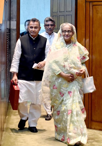 বাজেট অধিবেশনে যোগ দেন প্রধানমন্ত্রী শেখ হাসিনা ও অর্থমন্ত্রী আ হ ম মুস্তফা কামাল (ছবি: ফোকাস বাংলা)