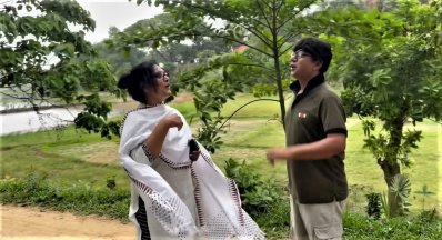 ভিডিওতে খুশি ও চঞ্চল
