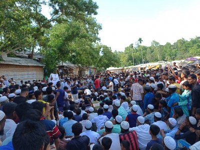 বিশ্ব শরণার্থী দিবস উপলক্ষে উখিয়ার লম্বাশিয়া এক নম্বর ক্যাম্পে রোহিঙ্গাদের সমাবেশ