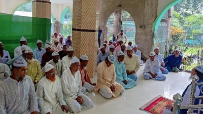 সৌদির সঙ্গে মিল রেখে যেসব স্থানে আজ ঈদ উদযাপন