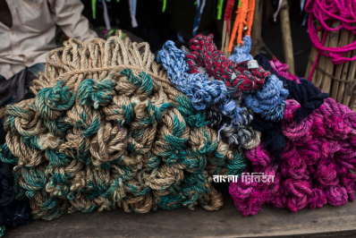 কোরবানির পশু বাঁধার রঙ-বেরঙের রসি